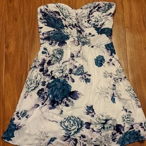 Kimchi Blue Floral Strapless Dress